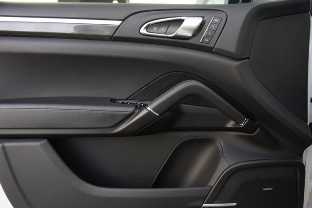 2016 Porsche Cayenne GTS