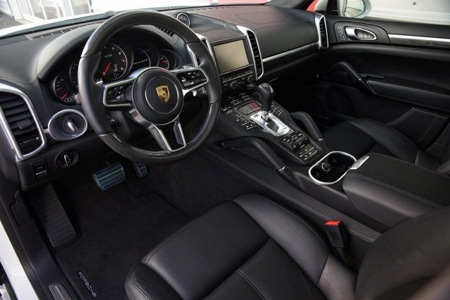 2016 Porsche Cayenne GTS