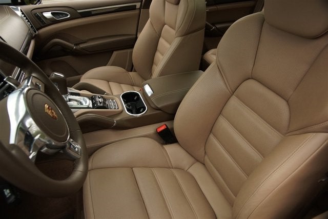 2013 Porsche Cayenne GTS