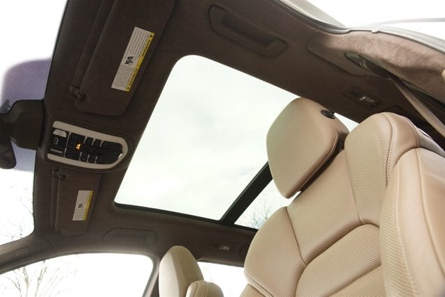 2013 Porsche Cayenne GTS