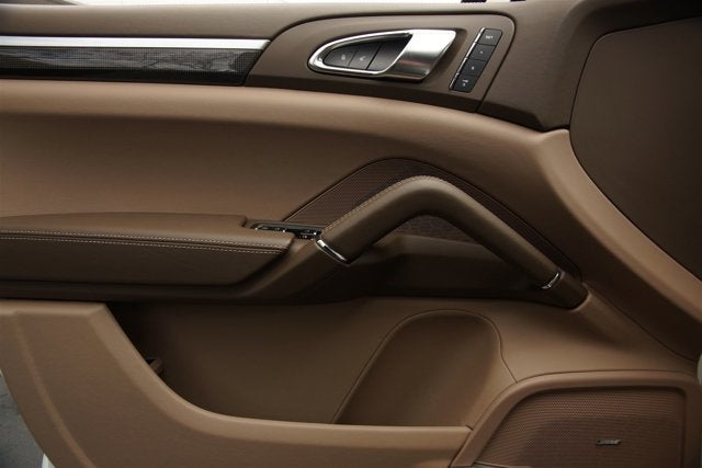 2013 Porsche Cayenne GTS