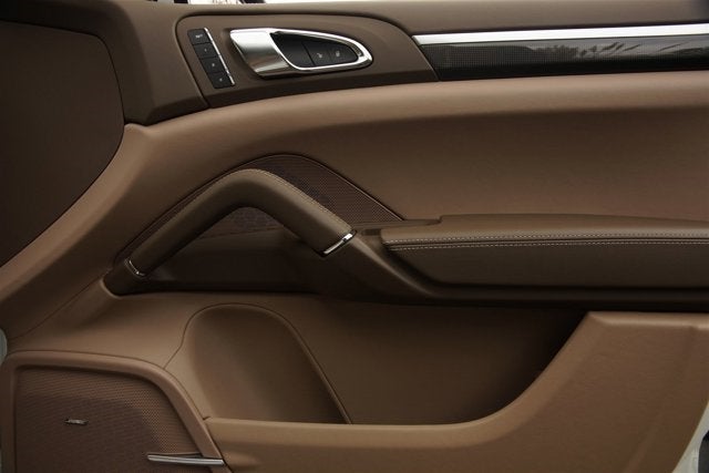 2013 Porsche Cayenne GTS