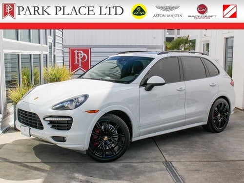 2014 Porsche Cayenne GTS