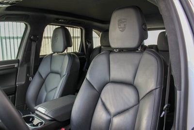 2014 Porsche Cayenne GTS