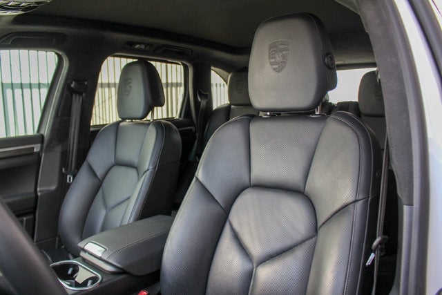 2014 Porsche Cayenne GTS