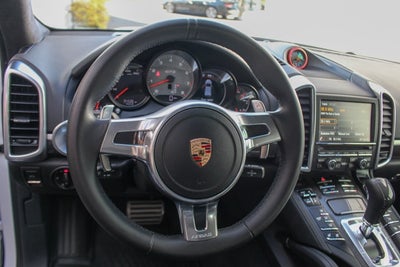 2014 Porsche Cayenne GTS