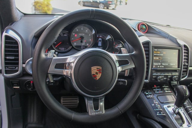 2014 Porsche Cayenne GTS
