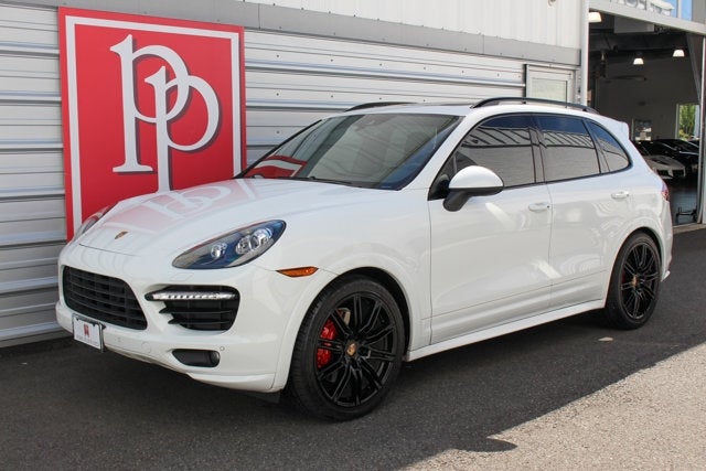 2014 Porsche Cayenne GTS
