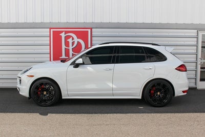 2014 Porsche Cayenne GTS