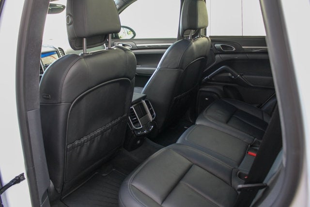 2014 Porsche Cayenne GTS