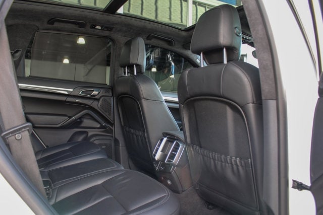 2014 Porsche Cayenne GTS