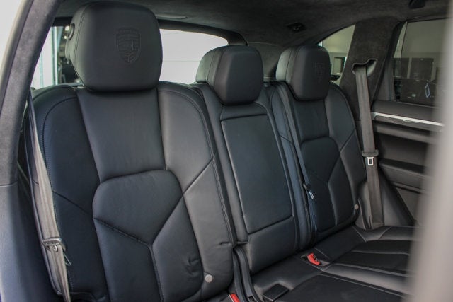 2014 Porsche Cayenne GTS