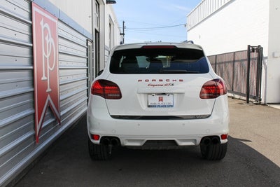 2014 Porsche Cayenne GTS