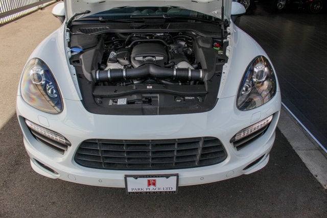 2014 Porsche Cayenne GTS