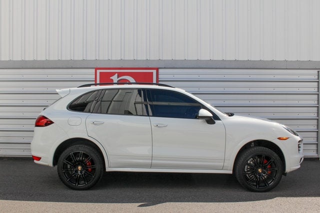 2014 Porsche Cayenne GTS