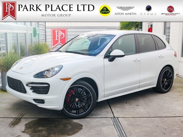 2014 Porsche Cayenne GTS