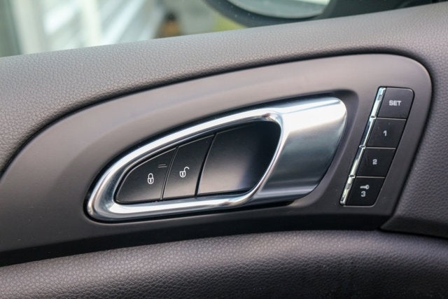 2014 Porsche Cayenne GTS