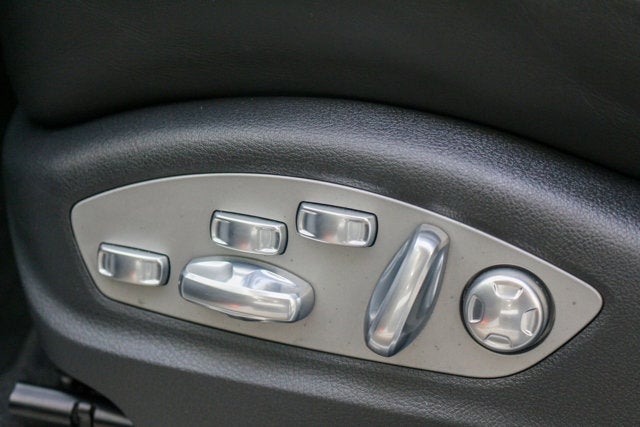 2014 Porsche Cayenne GTS