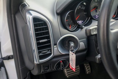 2014 Porsche Cayenne GTS