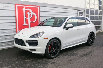 2014 Porsche Cayenne GTS