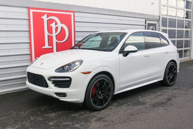 2014 Porsche Cayenne GTS