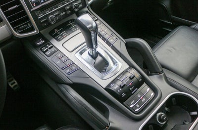 2014 Porsche Cayenne GTS