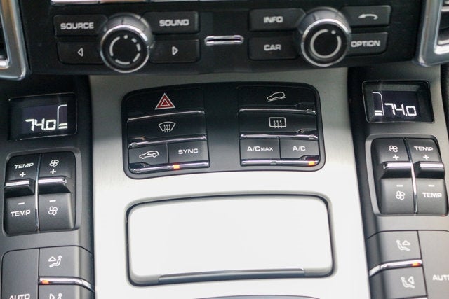 2014 Porsche Cayenne GTS