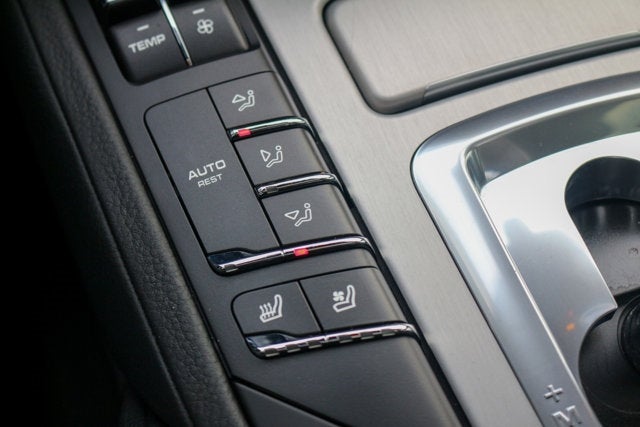 2014 Porsche Cayenne GTS