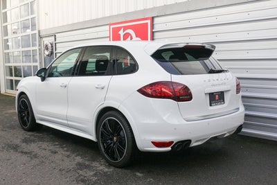 2014 Porsche Cayenne GTS