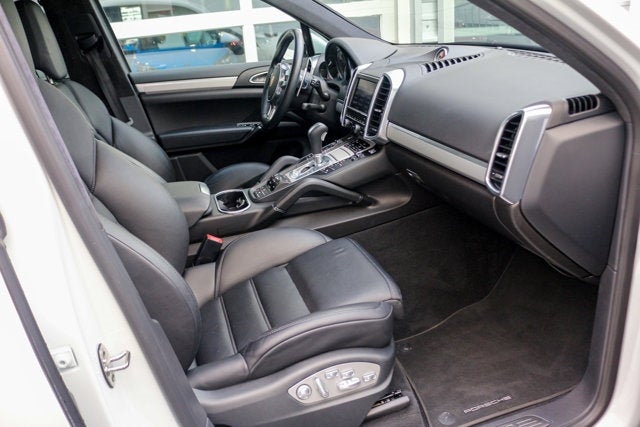 2014 Porsche Cayenne GTS
