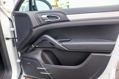 2014 Porsche Cayenne GTS