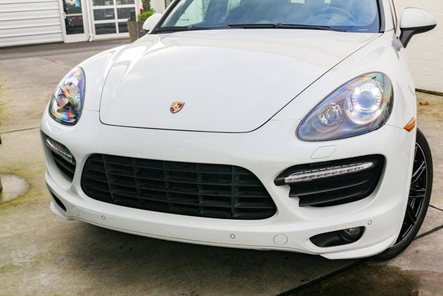 2014 Porsche Cayenne GTS
