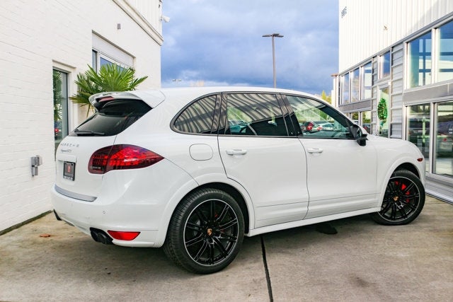 2014 Porsche Cayenne GTS