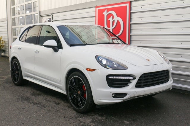 2014 Porsche Cayenne GTS