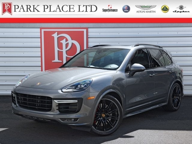 2016 Porsche Cayenne GTS