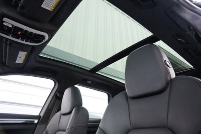 2016 Porsche Cayenne GTS