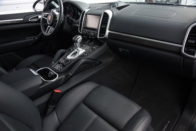2016 Porsche Cayenne GTS