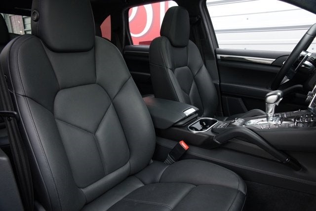 2016 Porsche Cayenne GTS