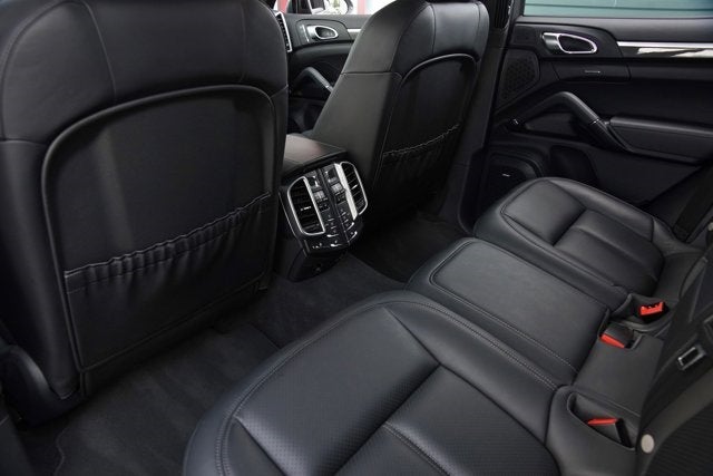 2016 Porsche Cayenne GTS