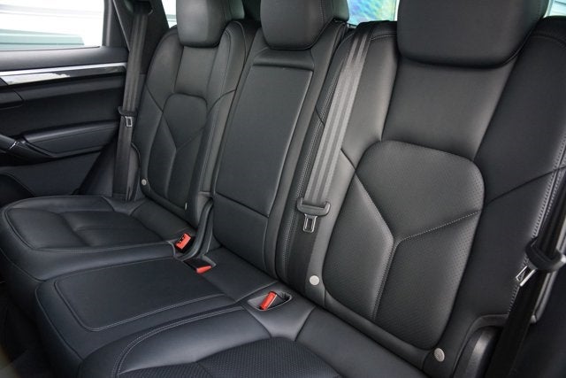 2016 Porsche Cayenne GTS