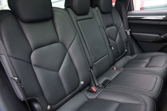 2016 Porsche Cayenne GTS