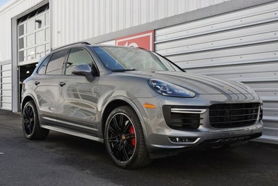 2016 Porsche Cayenne GTS