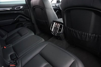 2016 Porsche Cayenne GTS