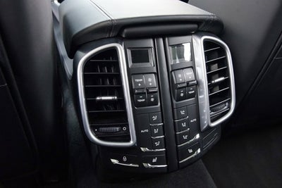 2016 Porsche Cayenne GTS