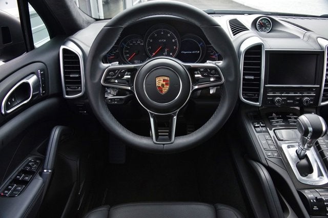 2016 Porsche Cayenne GTS