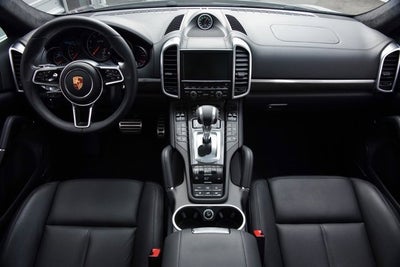 2016 Porsche Cayenne GTS