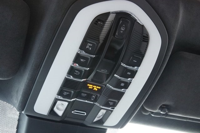 2016 Porsche Cayenne GTS