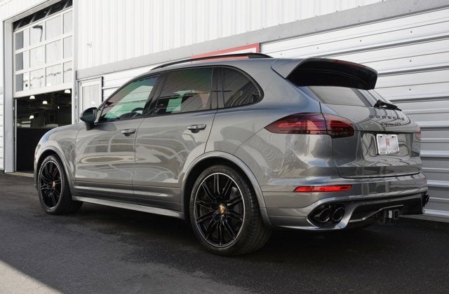 2016 Porsche Cayenne GTS