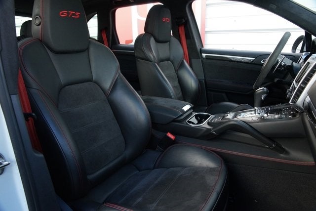 2013 Porsche Cayenne GTS