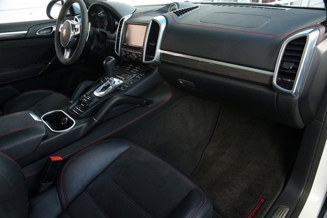 2013 Porsche Cayenne GTS